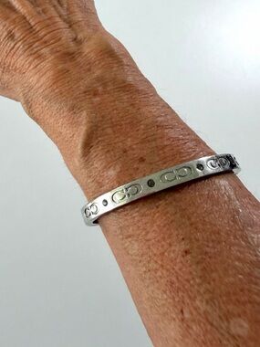 Coach Signature C Rhinestone Silver Tone Hinged Bangle Bracelet OS
